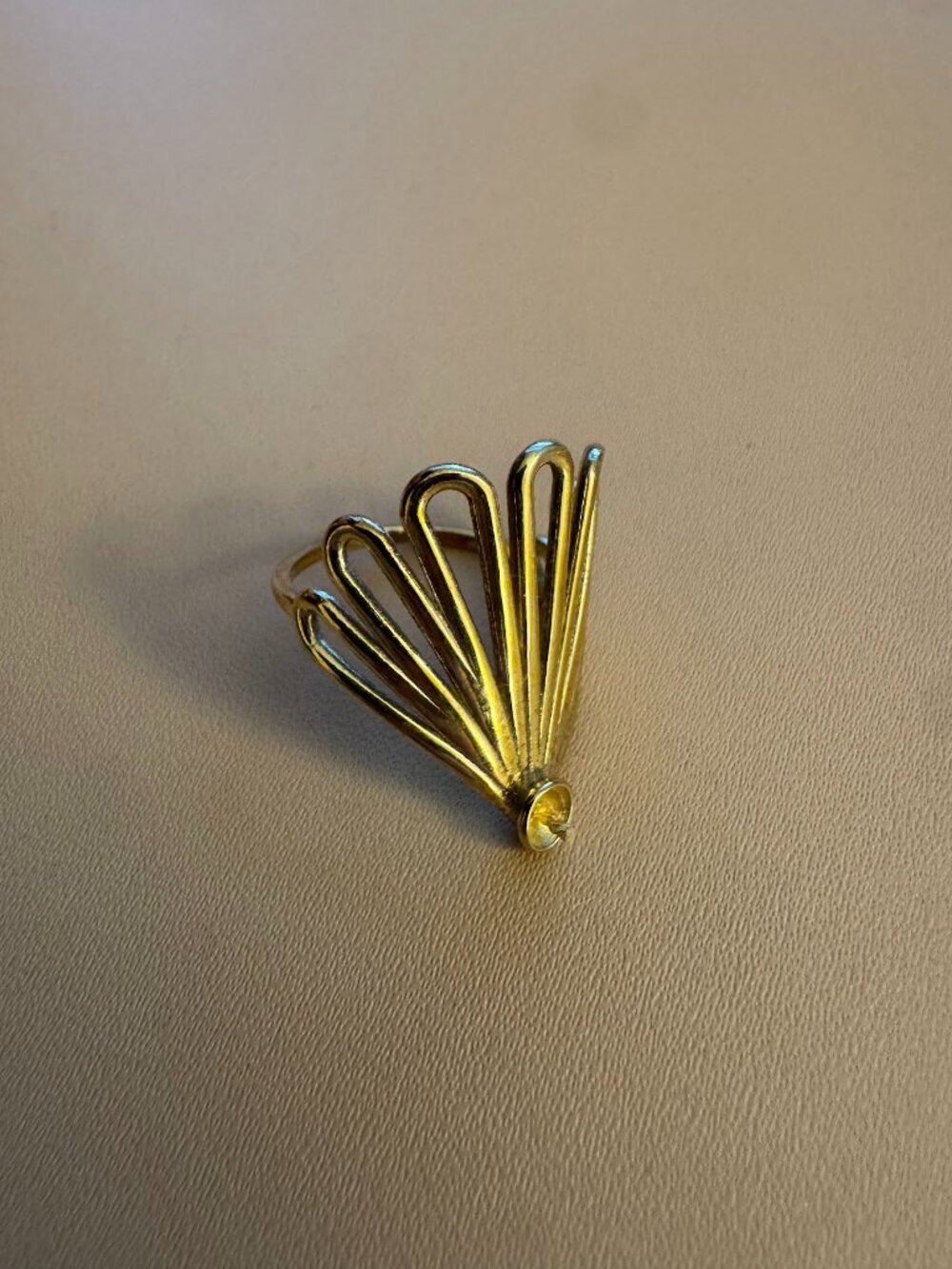 AUrate Deco Fan Pearl Ring Gold Vermeil Size 6 (Pearl Missing)
